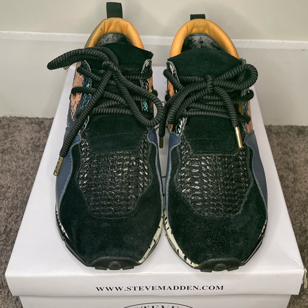 Steve Madden Sneakers